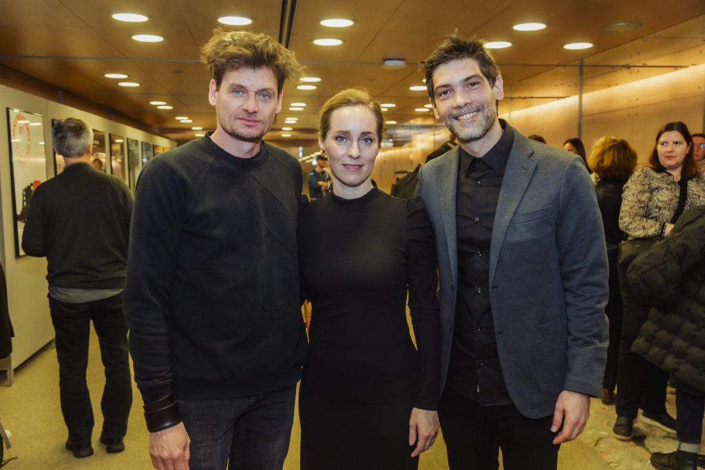 Zaključna prireditev Festivala dokumentarnega filma 2025. Na fotografiji člani Amnesty žirije Maja Prettner, Primož Bezjak in Nemanja Vojinović.