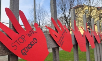 Slovenija mora narediti vse v svoji moči za končanje mednarodnih hudodelstev apartheida in genocida