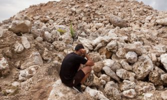 »Centri za pridržanje so nečloveški – vem, ker sem ga doživel«