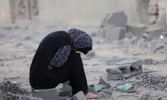 Katastrofalna nečlovečnost ob izraelskem uničevanju mesta Gaza