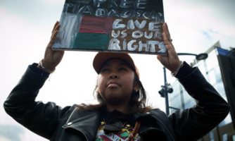 Mladi na ulicah: »To so razlogi, zakaj tvegamo življenja in protestiramo«