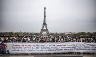 Evropa: Diskriminatoren schengenski vizni sistem izključuje zagovornike_ce človekovih pravic