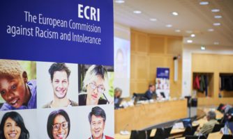 ECRI o Sloveniji: koraki naprej, a dolga pot do dejanske enakosti